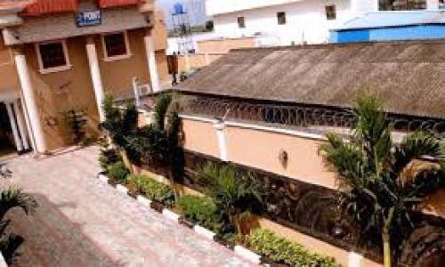 Oshodi-Isolo Cabina | Hi Point Hotel and Suites - Deluxe