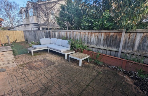 Carnegie Casa | Hi-Tech Hideaway with Surprises.