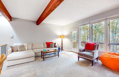 McHenry Casa | Hibernation Hideaway