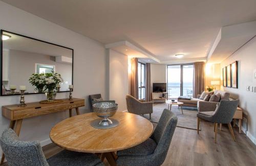 Strand Apartamento | Hibernian Towers 807, Beach Road, Strand