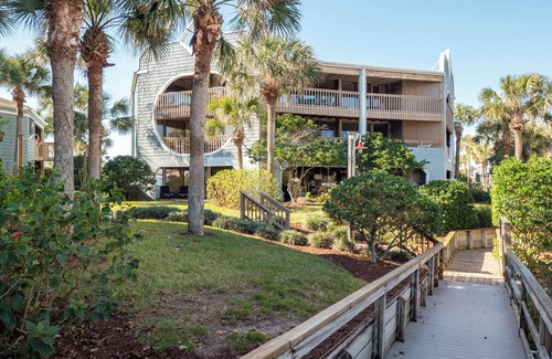 Butler Beach Condominio | Hibiscus 102-d