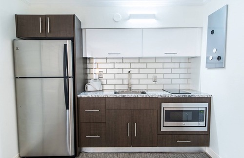 Sarasota Apartamento | Hibiscus Suites - Gateway to Siesta Key