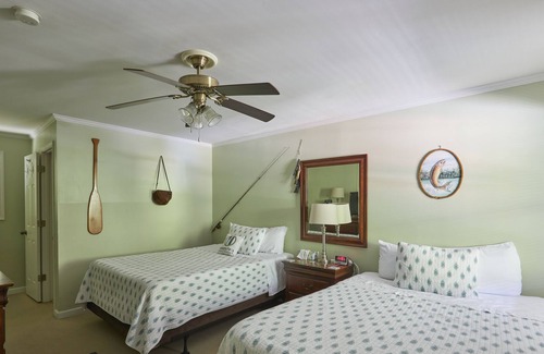 Chimney Rock Hotel | Hickory Falls Guesthouse