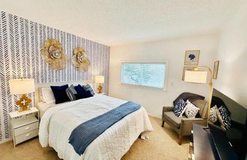 Lake Ozark Casa | Hickory Haven Private Lakefront Home