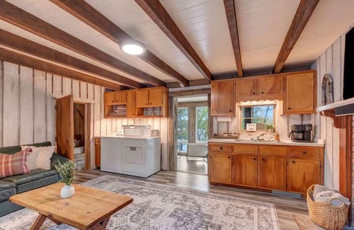 Cadiz Cabina | Hickory Haven - Stunning Lake Views - Private Dock