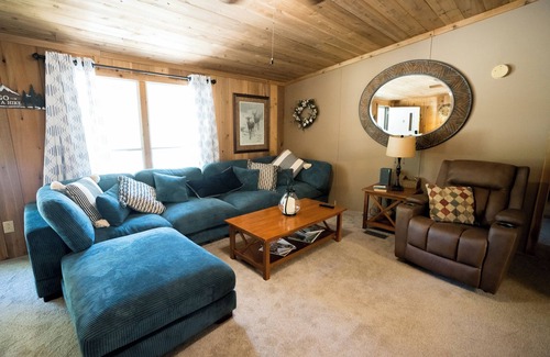 Cache Casa | Hickory Hideaway - 4 Bedroom/2 Bath in quiet country setting
