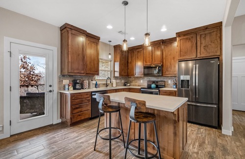 Rogers Casa | Hickory Hill Haven: Waterfront - Hot Tub - Fire Pit - Relax