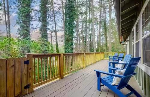 Lake Sequoyah Casa | Hicks Hideaway
