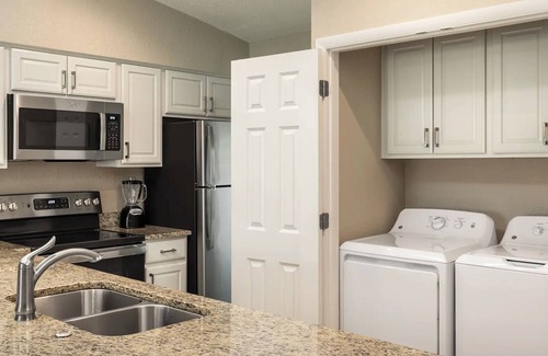 Orange Lake Condominio | HICV @ Orange Lake Resort 2BR Suite Saturday Check-In
