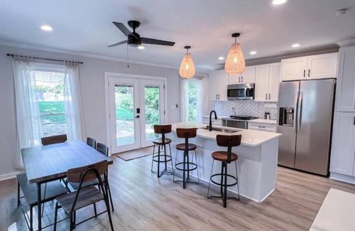 Buckhead Casa | Hidden Chastain Getaway With Heated Pool