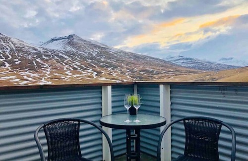 Olafsfjordur Cabaña | Hidden Cottage with indoor hot tub