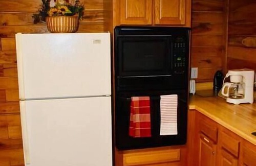Rogers Cabina | Hidden Falls Cabin | RRG |