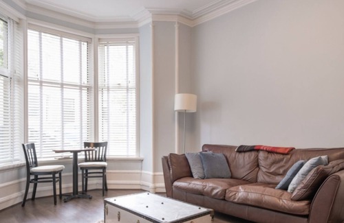 Aberdeen West End Apartamento | ✶ Hidden Gem 1-bed apartment / flat in Aberdeen City Centre - FREE Parking! ✶