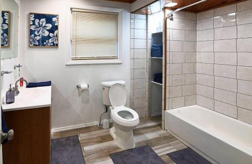 Communipaw Apartamento | Hidden Gem-1Bedroom with Plenty Free Street Parking