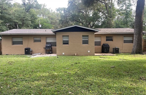 Tallahassee Apartamento | Hidden gem! 2 bedroom 1 bath less than 10 minutes from Tallahassee airport