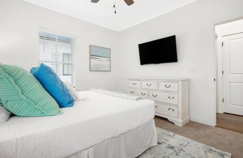 Orange Beach Casa | Hidden Gem! 3br/25ba Home/Pool/Near Beach/Slps 10