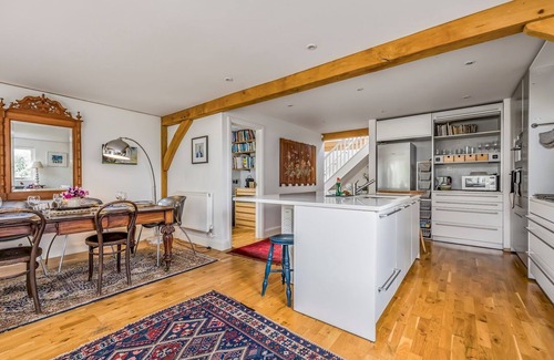 South Hayling Casa | Hidden Gem by the Sea | Pass The Keys