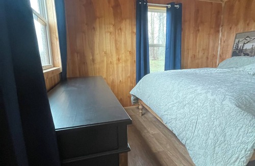 Warrensville Cabina | 'Hidden Gem' cabin with amazing Mountain Views!