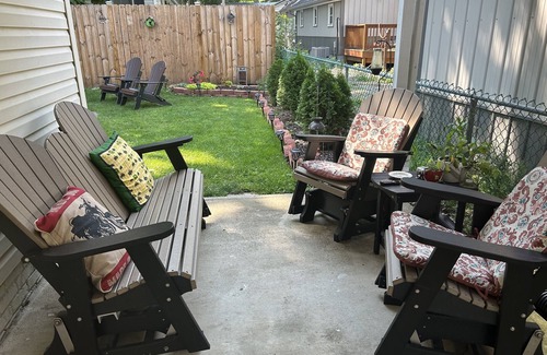 Lakeview Casa | Hidden Gem Close To Lake!