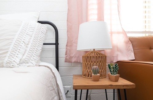 Riverside Apartamento | Hidden Gem Cozy Studio w/kitchen in the heart of Tempe
