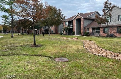 Spring Apartamento | Hidden Gem in Spring Free Parking