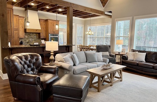 Spring City Casa | Hidden Gem Lakeside Retreat w/Private Dock & Slip