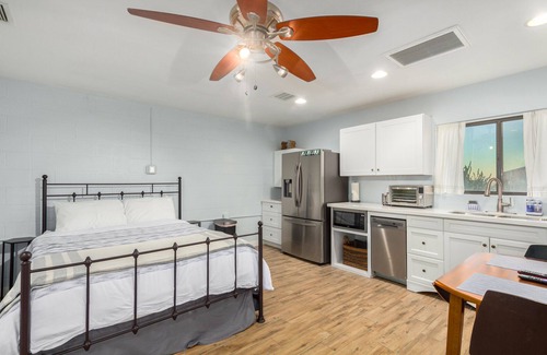South Mountain Apartamento | Hidden Gem on South Mountain!