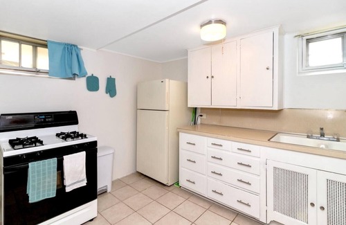 South St. Paul Apartamento | Hidden Gem- Spacious Studio Near Airport