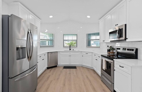 Winter Haven Casa | - HIDDEN GEM - Spacious, minimal and clean! Legoland + Disney