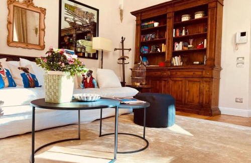 San Niccolo Apartamento | Hidden Gem with Private Gardin - Spacious 2BR