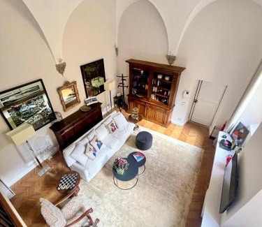 San Niccolo Apartamento | Hidden Gem with Private Gardin - Spacious 2BR