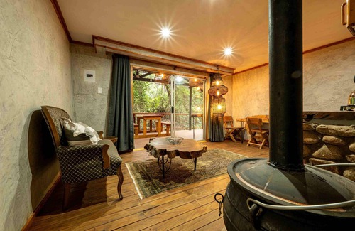 Tzaneen Cabina | Hidden Gems Along the Matumi Trail: Matumi Lodge and Mutzeeri Lodge.