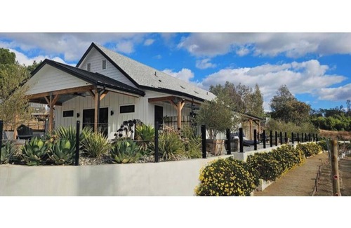 Temecula Apartamento | Hidden Hacienda, Temecula Wine Country n1 of 4 individual private suites