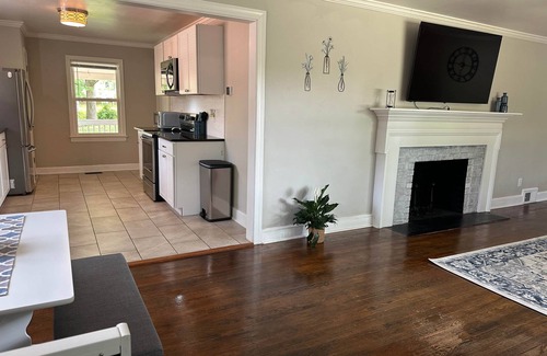 High Point Casa | Hidden Hideaway High Point (Blue Bungalow)