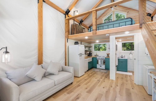 Branson Cabina | Hidden Hollow | Desirable Ozark Glamping!