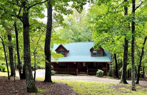 Tate Casa | Hidden Honey Hole Cabin