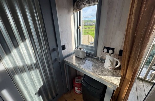 Tintagel Cabina | Hidden Hut Shepards Hut Sleeps 2