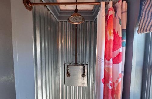 Tintagel Casa | Hidden Hut Shepards Hut Sleeps 2