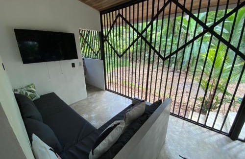 Punta Uva Apartamento | Hidden jungle spot 50m from the Caribbean Sea