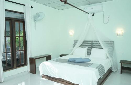 Dambulla Casa | Hidden Lake Cottages Sigiriya