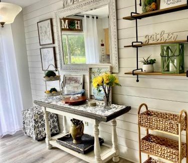 Crystal River Casa | Hidden Lake View