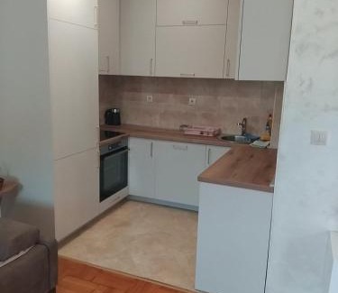 Podmaine Apartamento | Hidden Oasis Apartment in Budva