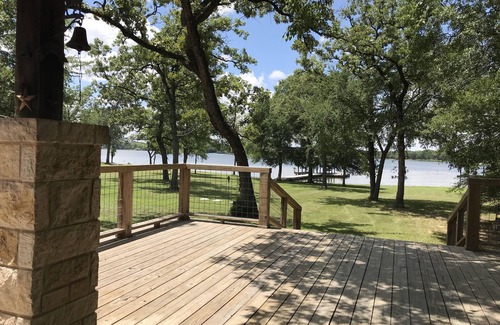 Robertson County Casa | Pedazo de cielo escondido en el lago de piedra caliza