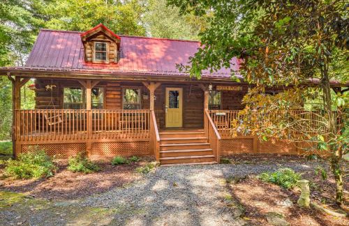Alexander Casa | Hidden Pond by Carolina Mornings