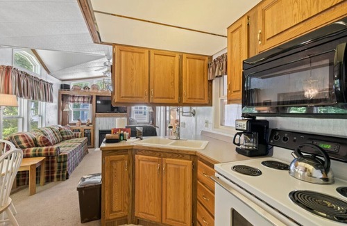 Sylva Casa | ¡¡¡Cotizada recientemente!!! "Streams & Dreams" Riverfront Home