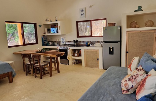 Puerto Ángel Casa | Hidden small house over Playa La Mina and stunning views of the Pacific Ocean