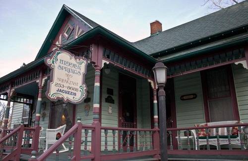 Eureka Springs Historic District Cama Y Desayuno | Hidden Springs Bed and Breakfast
