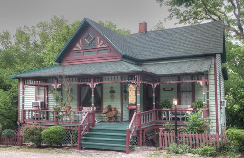 Eureka Springs Historic District Cama Y Desayuno | Hidden Springs Bed and Breakfast