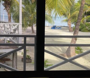 Cayo Corker Casa | Hidden Treasure Vacation Home Moodyblue Cottage