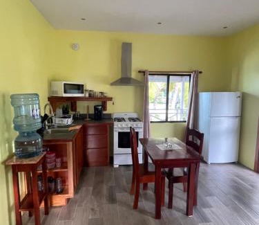 Cayo Corker Casa | Hidden Treasure Vacation Home Moodyblue Cottage
